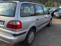 Używany Ford Galaxy Trend 116 KM (85 kW) 2005 Srebrny Minivan
