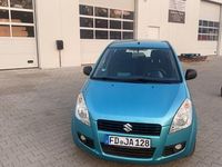 Gebraucht Suzuki Splash 65 PS (47 kW) 2009 Blau Kleinwagen
