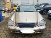Gebraucht Mercedes C180 143 PS (105 kW) 2002 Gold Limousine
