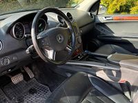 Gebraucht Mercedes ML320 224 PS (164 kW) 2006 Silber SUV