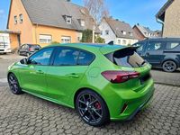 Używany Ford Focus ST 280 KM (205 kW) 2024 Zielony Sedan/Limuzyna