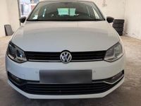Gebraucht VW Polo 90 PS (66 kW) 2014 Weiß Kleinwagen