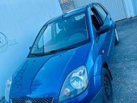 Gebraucht Ford Fiesta 63 PS (46 kW) 2006 Blau Kleinwagen