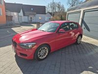 Gebraucht BMW 114 102 PS (75 kW) 2012 Rot Kleinwagen