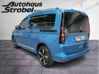 Neu VW Caddy Style 122 PS (89 kW) 2025 Blau (costa azul metallic) Van / Kleinbus