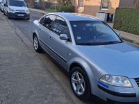 Gebraucht VW Passat 150 PS (110 kW) 2002 Blau Limousine