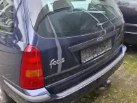 Usata Ford Focus 101 CV (74 kW) 2003 Blu Station wagon