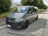 Gebraucht VW Transporter 150 PS (110 kW) 2018 Grau Van