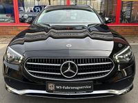 Gebraucht Mercedes E300 197 PS (144 kW) 2022 Schwarz Kombi
