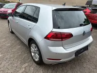 Gebraucht VW Golf VII 150 PS (110 kW) 2019 Reflexsilber Limousine