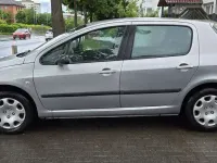Gebraucht Peugeot 307 75 PS (55 kW) 2003 Silber Limousine