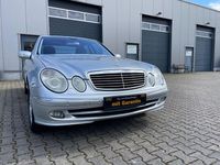 Gebraucht Mercedes E200 Elegance 140 PS (102 kW) 1997 Blau Limousine
