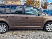 Gebraucht VW Touran Comfortline 140 PS (102 kW) 2011 Braun Van / Kleinbus