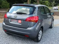 Gebraucht Kia Venga 90 PS (66 kW) 2010 Grau Kleinwagen