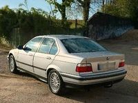 Second-hand BMW 323 170 CP (125 kW) 1998 Argintiu Berlinǎ