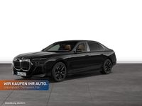 Gebraucht BMW 740 Comfort Edition 299 PS (219 kW) 2025 Black sapphire metallic Limousine