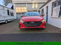 Gebraucht Hyundai i20 Select 84 PS (61 kW) 2021 Tomato red / sol Kleinwagen