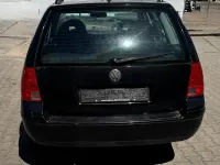 Gebraucht VW Bora 115 PS (84 kW) 2000 Schwarz Kombi