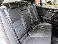 Gebraucht Jaguar XE R-Dynamic 253 PS (186 kW) 2023 Eiger grey Limousine