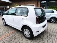 Gebraucht VW up! 65 PS (47 kW) 2021 Weiß Kleinwagen