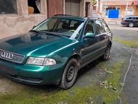 Gebraucht Audi A4 101 PS (74 kW) 1997 Grün Kombi