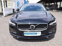 Gebraucht Volvo V90 Momentum 197 PS (144 kW) 2022 Onyx black Kombi