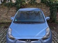 Gebraucht Hyundai ix20 116 PS (85 kW) 2012 Blau Kleinwagen