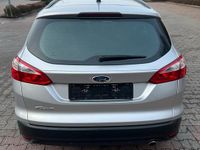 Gebraucht Ford Focus 116 PS (85 kW) 2011 Silber Kombi