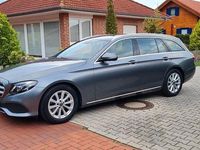 Gebraucht Mercedes E220 Avantgarde 194 PS (142 kW) 2017 Grau Limousine