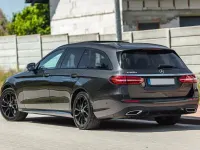 Gebraucht Mercedes E300 AMG line 194 PS (142 kW) 2022 Grau Limousine