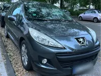 Gebraucht Peugeot 207 73 PS (53 kW) 2010 Grau Kleinwagen