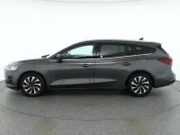Gebraucht Ford Focus Titanium X 125 PS (91 kW) 2025 Magneticgraumet. Kombi