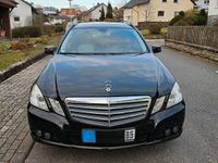 Gebraucht Mercedes E200 136 PS (100 kW) 2011 Schwarz Kombi
