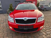 Gebraucht Skoda Octavia 80 PS (58 kW) 2011 Rot Kombi