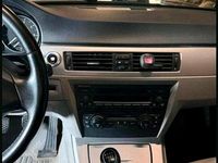 Second-hand BMW 318 143 CP (105 kW) 2006 Negru Break