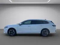 Gebraucht VW Passat Elegance 150 PS (110 kW) 2024 Pure white Kombi