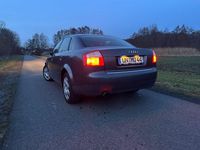 Gebraucht Audi A4 102 PS (75 kW) 2002 Silber Limousine