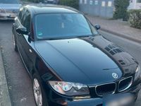 Gebraucht BMW 116 122 PS (89 kW) 2009 Schwarz Kleinwagen