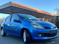 Gebraucht Renault Clio II 90 PS (66 kW) 2006 Blau Kleinwagen