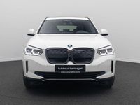 Gebraucht BMW iX3 Impressive 210 kW (286 PS) 2021 Weiß SUV