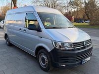 Gebraucht VW Transporter 150 PS (110 kW) 2017 Silber Van