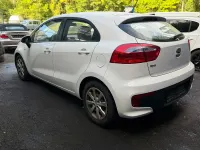 Gebraucht Kia Rio 85 PS (62 kW) 2016 Weiß Kleinwagen