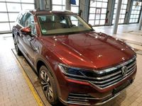 Gebraucht VW Touareg Atmosphere 381 PS (280 kW) 2022 Malbec red metallic SUV
