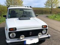 Gebraucht Lada niva 82 PS (60 kW) 2010 Weiß SUV