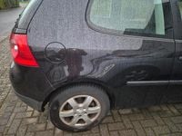 Usata VW Golf V 75 CV (55 kW) 2004 Nero Utilitaria