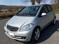 Gebraucht Mercedes A160 95 PS (69 kW) 2011 Silber Van / Kleinbus