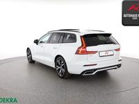 Gebraucht Volvo V60 R-Design 341 PS (250 kW) 2021 Ice white / solid Kombi