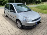 Gebraucht Ford Fiesta 101 PS (74 kW) 2002 Silber Kleinwagen