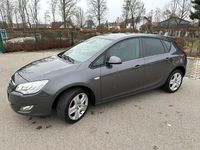 Gebraucht Opel Astra Edition 120 PS (88 kW) 2011 Grau Limousine