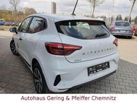 Gebraucht Mitsubishi Colt Basis 67 PS (49 kW) 2025 Weiß Limousine